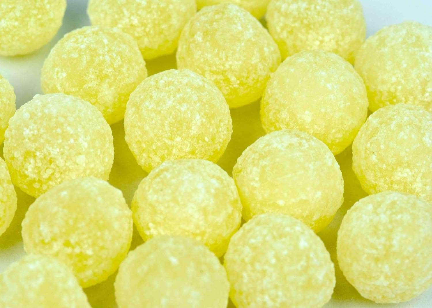 Barnetts Mega Sour Fruits, le bonbon le plus acide du monde