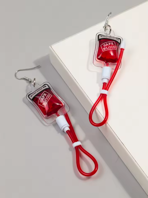 Blutbeutel Ohrringe