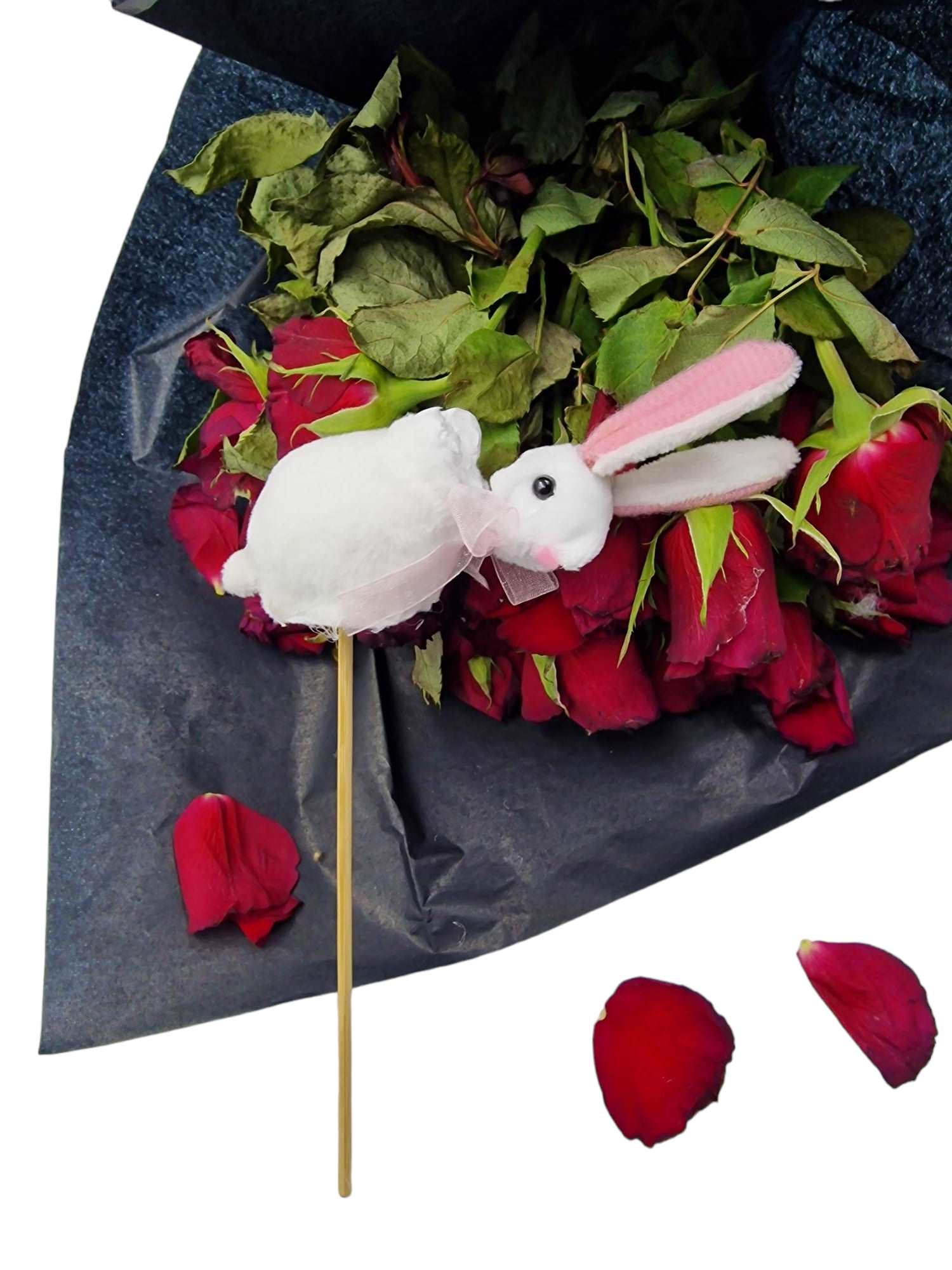 Bouquet de roses rouges fanées